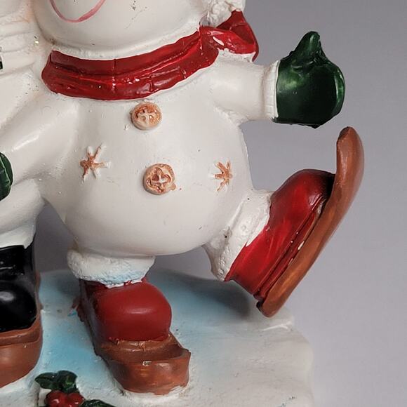 Charming Snow Couple Figurine - Perfect Winter Decor - Picture 4 of 13